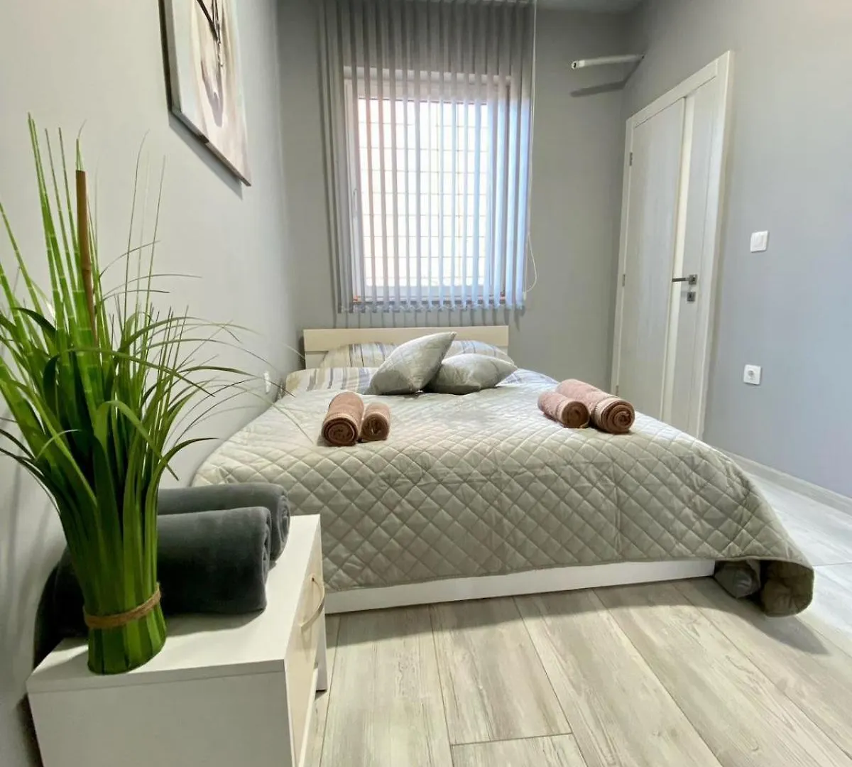 Nj Luxury Rooms And Suites Varna