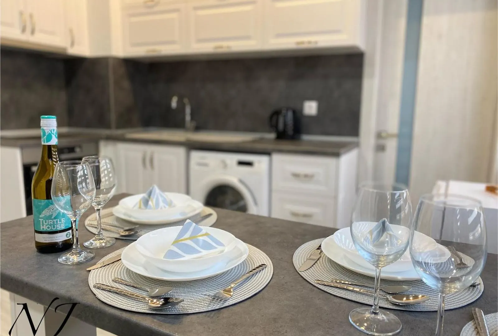 Nj Luxury Rooms And Suites Varna