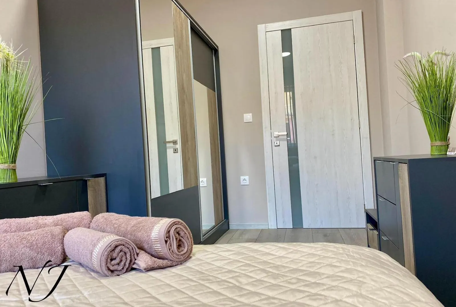 Nj Luxury Rooms And Suites Varna Bulgaria