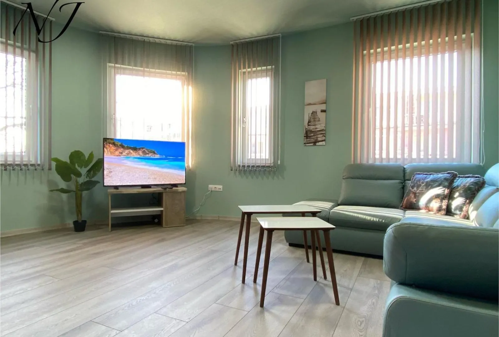 Nj Luxury Rooms And Suites Varna Apartment